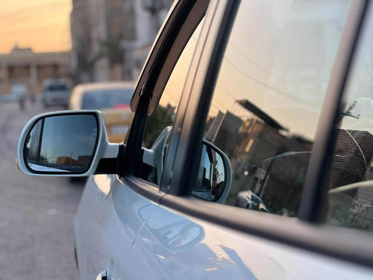 ﷽

🚘 للبيع سنتافي 2012 — كفالة عامة

إذا تدور على سيارة نظيفة، مكفولة، وجاهزة للاستخدام بدون أي صرف، سنتافي 2012 بحالة ممتازة وتستحق المشاهدة.

🔹 الموديل: 2012
🔹 المحرك: 4 سلندر 2400
🔹 الممشى: 135 ألف كم حقيقي ،ادك جرص بال 120 
🔹 اللوحة: أربيل، باسمي 

✨ المواصفات والتجهيزات:
• 3 بصمات
   3قطع تبريد 
   7 راكب 
• فتحة سقف
• يدات نيكل
• إشارات مرايا
• مواصفات فول
• تخم تايرات جديد
• فيت بم أصلي جديد
• حدادية جديدة
• بطارية جديدة
• تبريد ثلج ❄️
. ارضية جلد حتى الجنطة
• السيارة جاهزة من كلشي وما تحتاج صرف. 

📍 مكان السيارة: النجف الأشرف

🔥 سنتافي نظيفة جداً، مكفولة وجاهزة — 

📞 للاستفسار والتواصل: ***********
