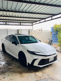 كامري SE • ٢٠٢٥ • فول مواصفات