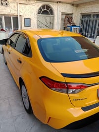 كورولا • مشية ١٤٠٠٠ • شحن وبنزين