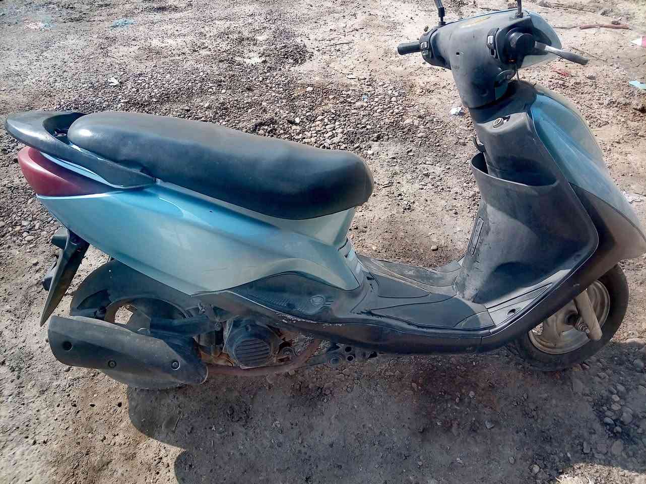 @دراجه بانزين بريز للبيع قيم واخذ كلشي كامل بيها
