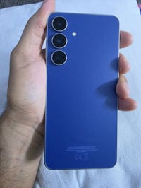 سامسونغ galaxy S25 FE مستخدم اقل السنة كلش نظيف لا شخط ولا خدش ولا داخ...