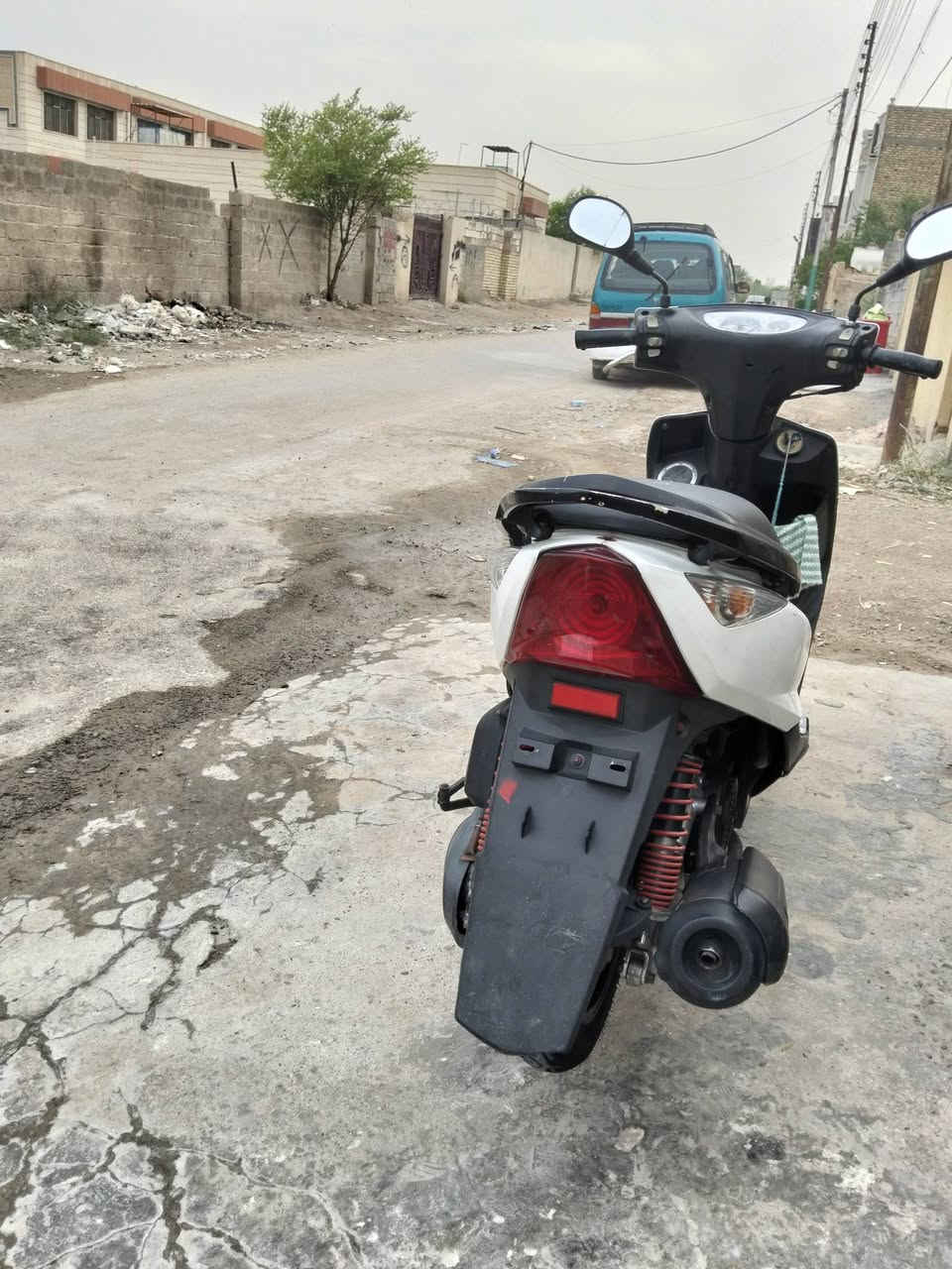 دراجه ثعلب للبيع دراجه جديده ولي يريد يتصل بلرقم***********

