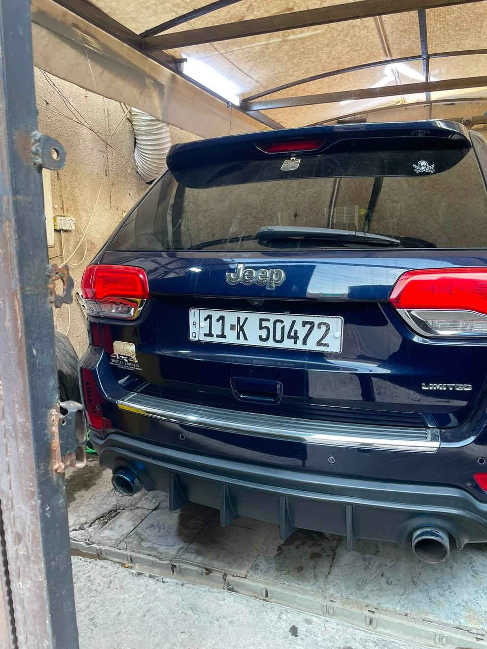 السلام عليكم للبيع جيب ٢٠١٧
فول1/1فول مواصفات السعر١٧٠ 
بغداد حي الإعلام
موبايل/***********

رقم بغداد باسمي 
ماشيه120 الف حاد جاملغ
سونار + صور الحادث بالمنشور
كير محرك مكفول 
مكينه 3600

فتحة بنراما

شاشه كبيره

كشنات جلد+تدفئه 

كشن كهرباء

ستيرن كهرباء

تشغيل عن بعد

صندوق كهرباء

حساس  امامي +خلفي + كامره دواره

رادار امامي جانبي + خلفي +توقف ذاتي

قطعتين تبريد

السياره تخم تاير جديد باتري جديد 

ادامه كامله للمحرك 

مكاني بغداد ، حي لاعلام
