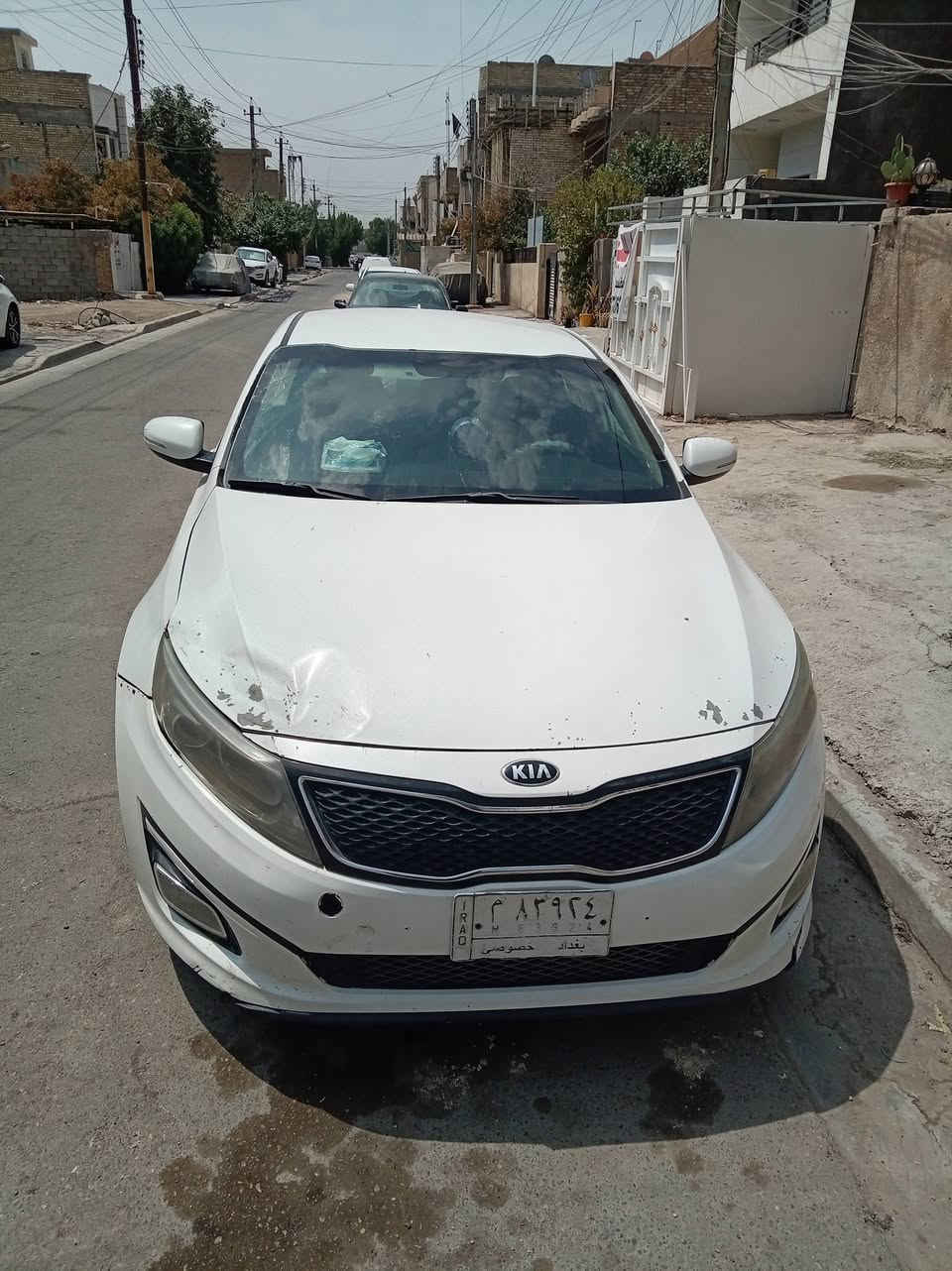 كيا اوبتيما موديل 15
مكفوله محرك وصدر وتبريد 
سياره مكفوله من الضربه
 وارد امريكي  جيدي اي 
 بيهه طخه بخشم البنيد 
سياره مشكلتهه اضباره ضايعه
 معروضه على 80 وبيهه مجال 
***********
