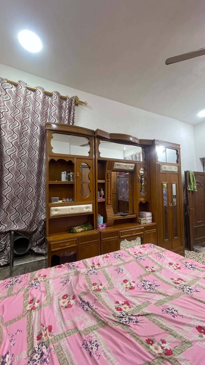 غرفه جديده صاج عراقي درجه أوله السعر 800وبيها مجال
الرقم ***********
