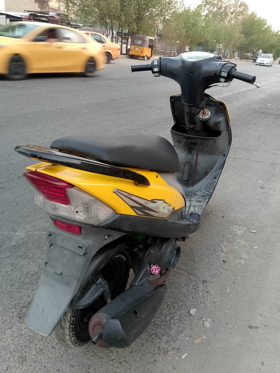 سلام عليكم ماكس 120دراجه خير من الله وكلشي نضيفه نكره سلف بكل وقت سعر 450عنوان بغداد الشعله هاتف ***********
