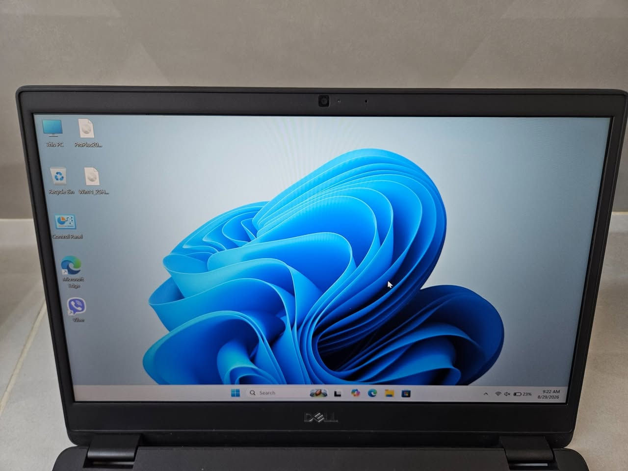 Dell Latitude
Core i5 10th gen
Ram 8 gb
Storage 256 gb
شاشە ١٤، ئەنتیگلەیرە ڕوناکی ناداتەوە بۆ چاو زۆر باشە
لمس نین
زۆر زۆر پاک و خاوێنن پاترییان زۆر باشە
تێبینی: سێ دانە بەردەستە

*********** كالار, السليمانية
