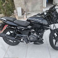 بولسر نيون • ١٥٠ • ٢٠٢١