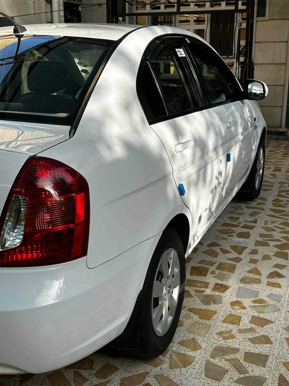 للبيع اكسنت وارد كوري
موديل ٢٠١١ فول توماتيك عدا فتحة السقف 

بدون صبغ وبدون ضرر كير ومحرك شرط 

رقم إنكليزي مسطرة رقم نينوى شرط التحويل 

تبريد شغال اي نقص مابيها ماشية 124km

السعر ١٠٥ وبيها مجال بسيط 

مكان السياره موصل جانب الأيمن 

رقم الهاتف 

***********

***********

