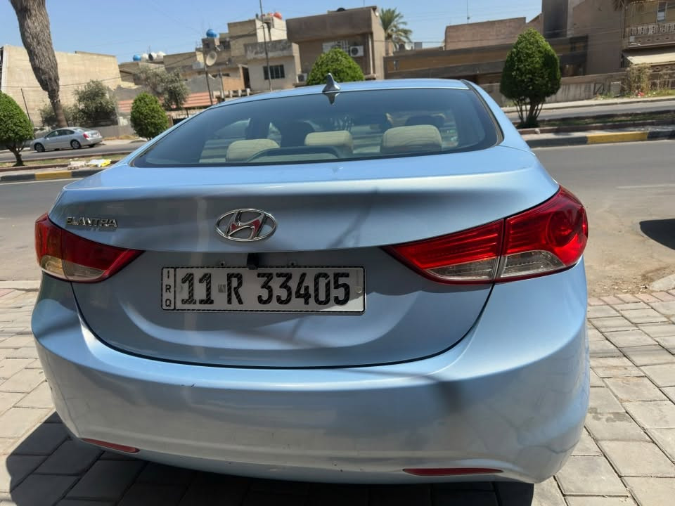 السلام عليكم
النترا امريكي موديل 13 لون سمائي
محرك 2000 دوش
بصمة وتشغيل عن بعد
كامرة خلفية
تحكم جهتين
٤ دسك
السيارة قبل فترة مسوي ادامة كاملة للمحرك ومنظومة البانزين وباتري جديد ومبدل منظومة تبريد كاملة تبريدها ثلجج شرط مايفصل تبديل دهن كلة يم الحسام وبانزين محسن السيارة تاخذها تدعيلي
محرك گير مكفولة من التنقيص والتبخير 
قبل سبوع راجع من تركيا بعدة كتاب الخروجية فعال
بيها حادث امريكا جهة السايق باب خلف السائق والجاملغ وملاون وياه باب السايق والجاملغ بدون حادث والبنيد مبدل نفس اللون بدون شواصي بدون ايرباك بدون دواخل
رقم بغداد باسمي تحويل مباشر السعر 95 ورقة وبيها مجال
موقع رصافة
***********
