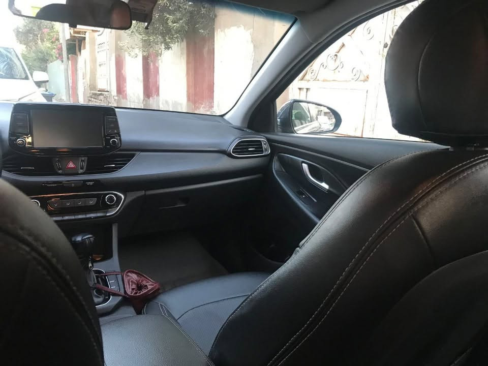 النترا 2019 جي تي وارد امريكي.
الحادث بابين و جاملغ صبغ و صور الحادث موجود. ايرباك بس التكمه طاك و راجع سستم.
المواصفات:
⚡محرك 2000 gdi صاروخ.
⚡كامرة خلفية دوارة
⚡كشنات جلد
⚡عدد اليرباكات 9
⚡شاشه جبيرة تدعم ابل كاربلي و اندرويد اتو
⚡شاشة عطلات
⚡نظام تحكم صوتي
⚡سستم صوت انفنتي
⚡كير ومحرك كفالة لوك من الشركة
⚡سيارة نظيفه جدا و ماتصرف عليهه كلشي
⚡ماشيه 75الف ميل 43 ميل من امريكه
⚡سنويه جديده و رقم جديد
مكاني واسط و السيارة رقم واسط 
متواجد واتساب: ***********
السعر: 115 وبيهه مجال بسيط
