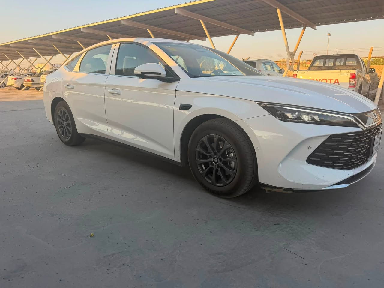 جن L 2025 
QIN L 2025
فول مواصفات 
١٣ كامرة اوتو بارك
بطارية ٨٠ كيلو
ماشية ٩٦٥٠ كم قابلة للزيادة
رقم بغداد بأسمي
 مكان السياره بغداد / المحمودية
للتواصل 
***********
***********
