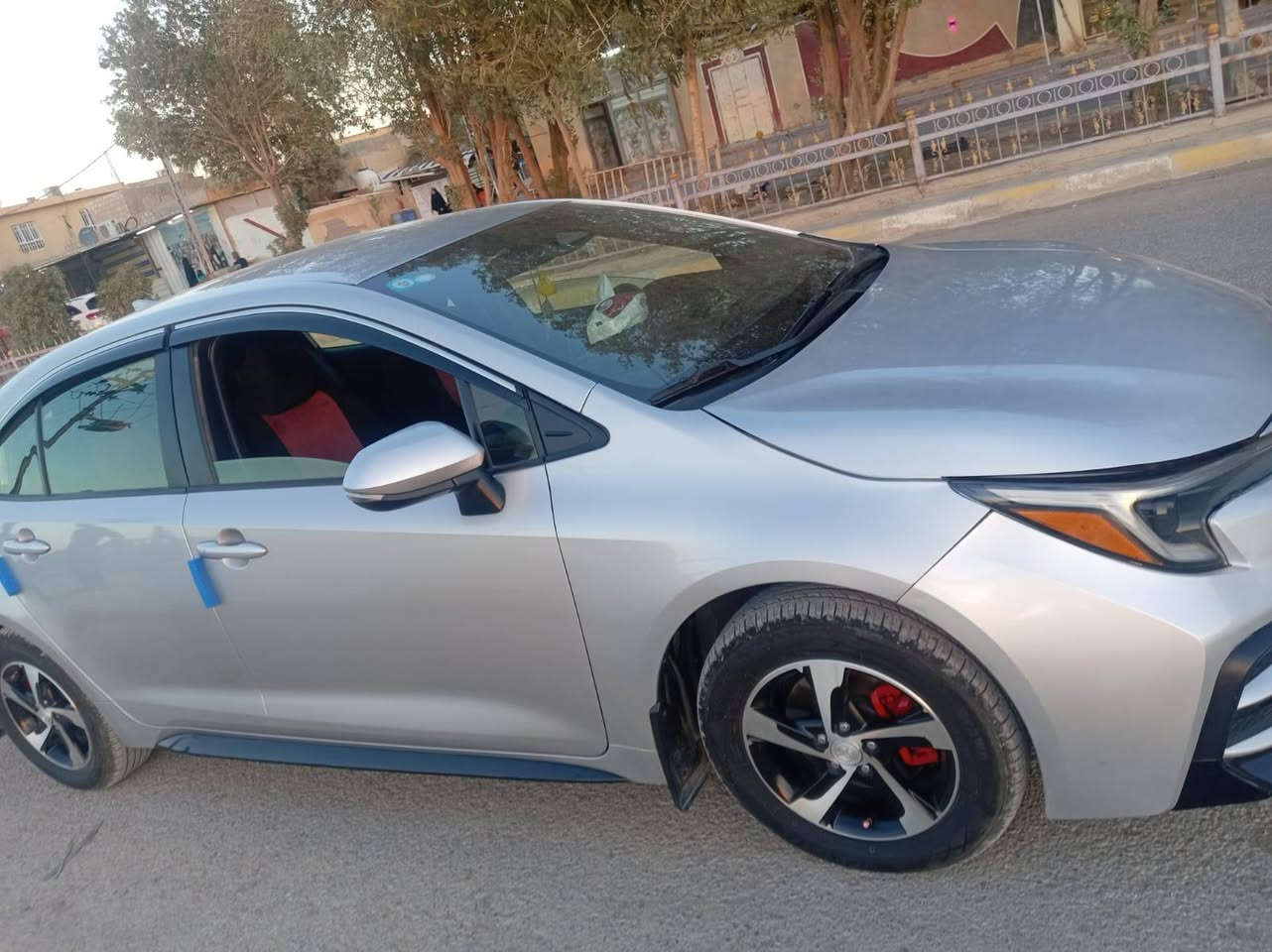 سلام عليكم عندي كورلا موديل 24 أمريكي 
اصل ياباني رقم واسط معوقين بالكوت يسوي وكالة عامة 
ماشية سيارة 51 كيلو 
ألفة SE
موصفات سيارة 
بصمة 
بصمة بيبان 
تحكم ستيرن 
تحديد مسار 
سايد بريك بصمة 
سيارة نضيفة كلش 

سعر سيارة 155 
المكان كوت واسط قضاء بدرة مامتواجد على نت 

رقم تليفوني ***********
***********
