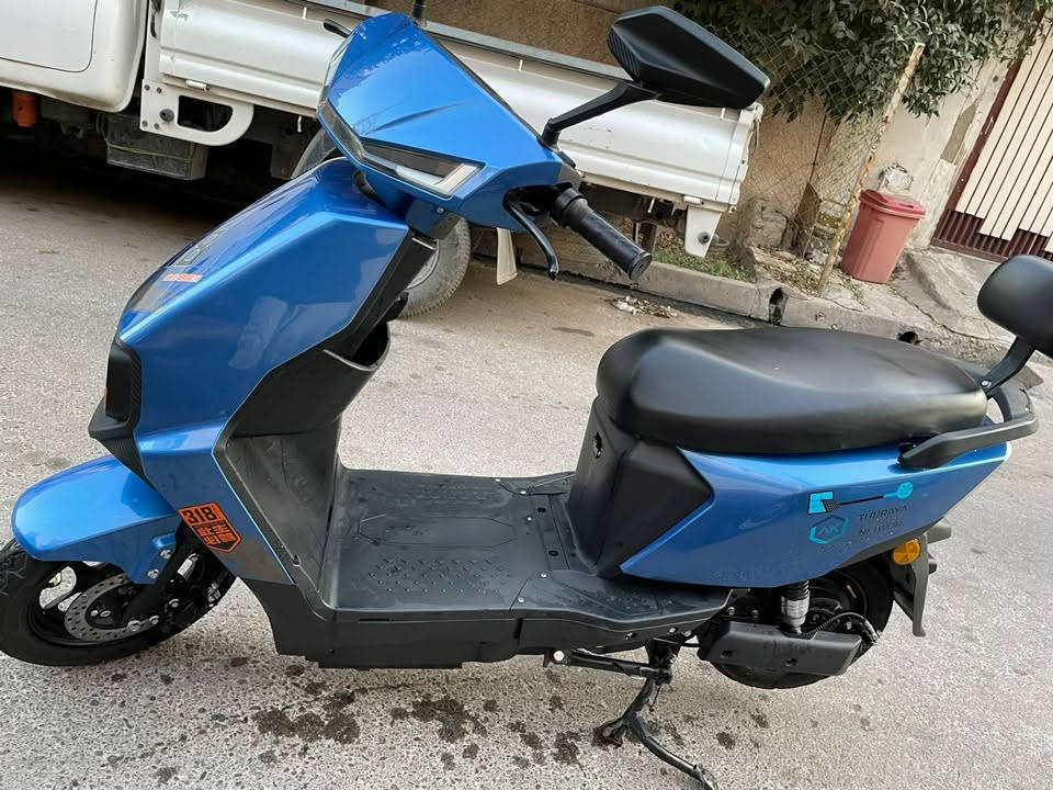 سلام عليكم
دراجة 318 جديدة بطاريات قبل جم يوم مشتريلها بالباكيت إشارات هورن لايت مثبت سرعة كلو شغال السعر 700 وبي مجال للطيبين ***********

