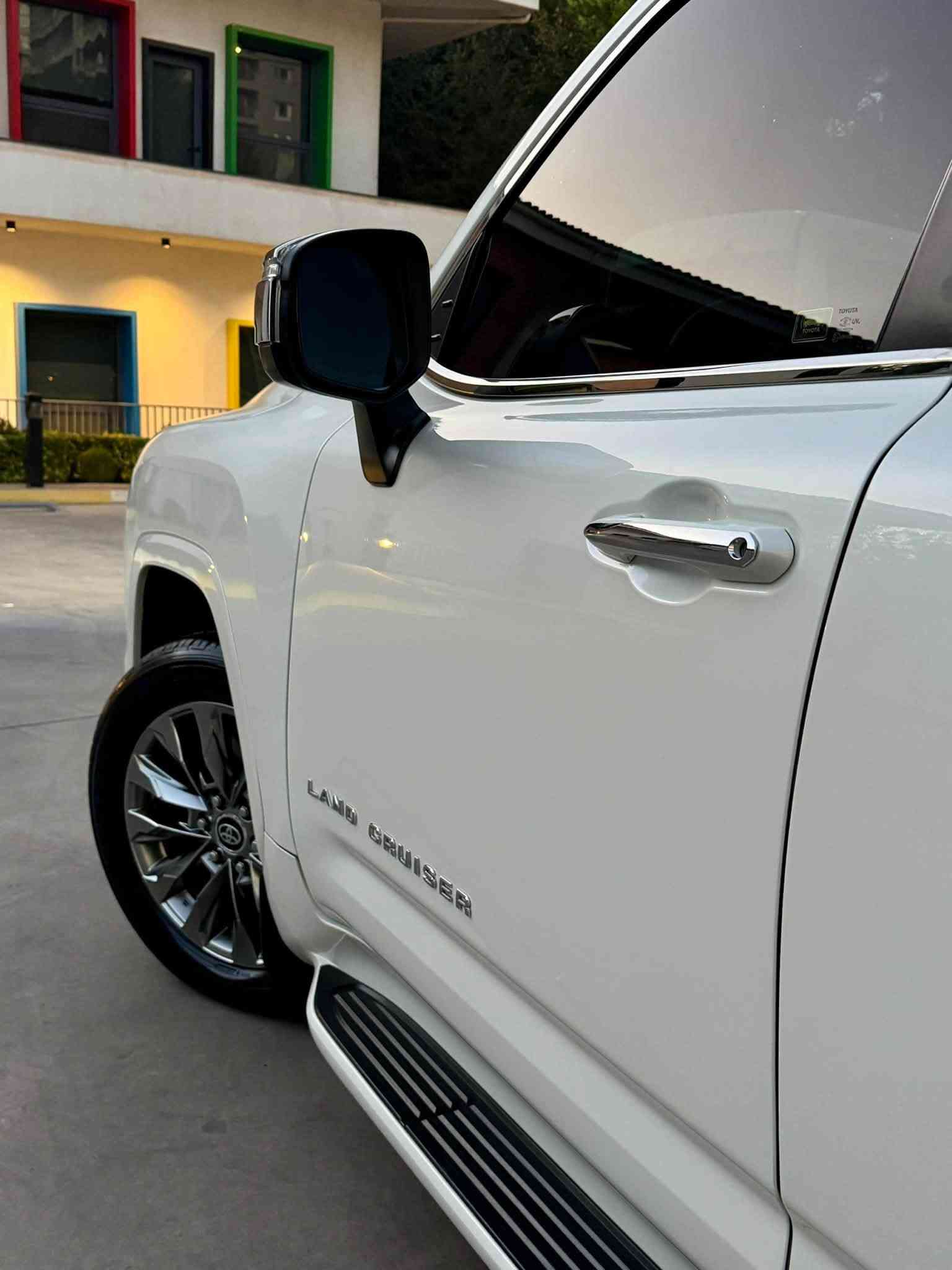 LAND CRUISER_2023 _Twin Turbo _GXR
_GXR_87,000Km

اللَّهُمَّ صَلِّ عَلَى مُحَمَّدٍ وَعَلَى آل مُحَمَّدٍ

اخت زيرو بل كارتون
بدون صبغ - بدون رمل - بدون حالوب ـ حتا دعاميات شرط

🔷تويتا لاندكروز موديل (2023) توين توربو
🔷سياره زيرو شريكه ساز باب اولا
🔷سياره مواصفات (GXR)
🔷سياره (٦) سلندر توين توربو  

🔷مواصفات سياره 
(كوشنات جلد _ شغال عن بعد
_ كاميرا _ كوشنات تدفيه _ شاشه كبير
٣ شاشات بيلادي _ وايرليس شحن _   نيظام eco _ سلايت _ النزلاق _ثلاجه _ زينون _ حساسيه الديك المؤخره مرايات _)

🔷سنويه هزه كل جديد مباشر حول

🔷• نظافه ١٠٠٪ كامل سيرڤس بدون نقص و

🔷مكان سليمانيه
🔷سعر (628$)
🔷رقم . ***********
