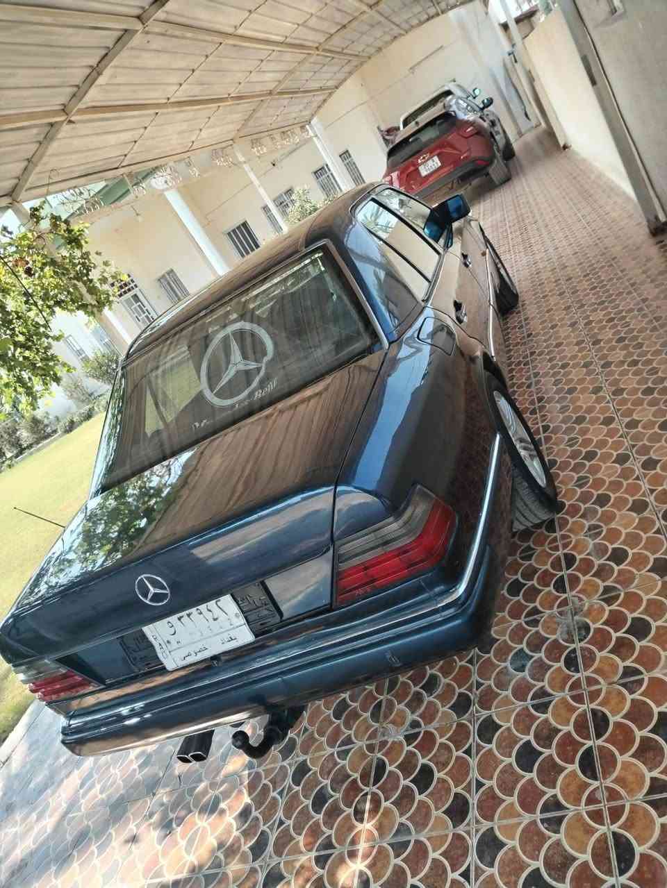 مرسيدس • موديل ٨٩ • رقم بغداد