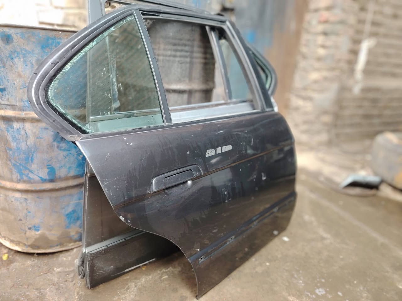 السلام عليكم عندي غراض BWM 525 بيبان 4 من عده السايق قبق صندوك جاملغ امامي صوب الصدر
بنيد + اكلج كشنات تخم كامل + الي يريدهن كاملات اسامحه بالسعر.. التواصل *********** مكاني نجف
