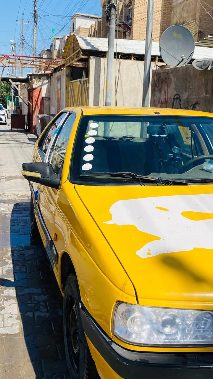 السلام عليكم  بيجو 405 للبيع السياره متروكه صارلها فتره لكن شغاله سنوية منتهيه بيها ملاحضات وترتيبات راعيها موجود بالقبله رقمي بس وتساب شغال ***********
السعر 27وبيها مجال تجي تشوف تكلب بعينك احسن 
البصرة الاصمعي شقق الفاو
