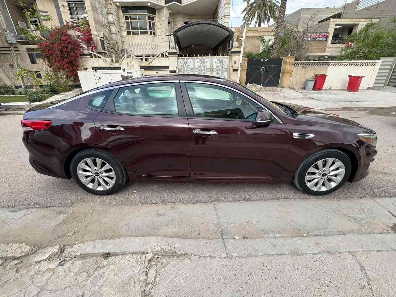 السلام عليكم

للبيع كيا اوبتما 

الموديل 16

مواصفات عاديه

السياره وارد امريكي

صور السونار مرفقه ورقم الشاصي

مكان السياره بغداد ورقم بغداد

السياره بجم كبس 

بدون ايرباك

محرك 2400GDI

جاهزه بدون اي نقوصات 

السعر ب108$ ورقه وبيه مجال بسيط

واي استفسار اني حاضر

***********

***********

( محمد الصعب )
