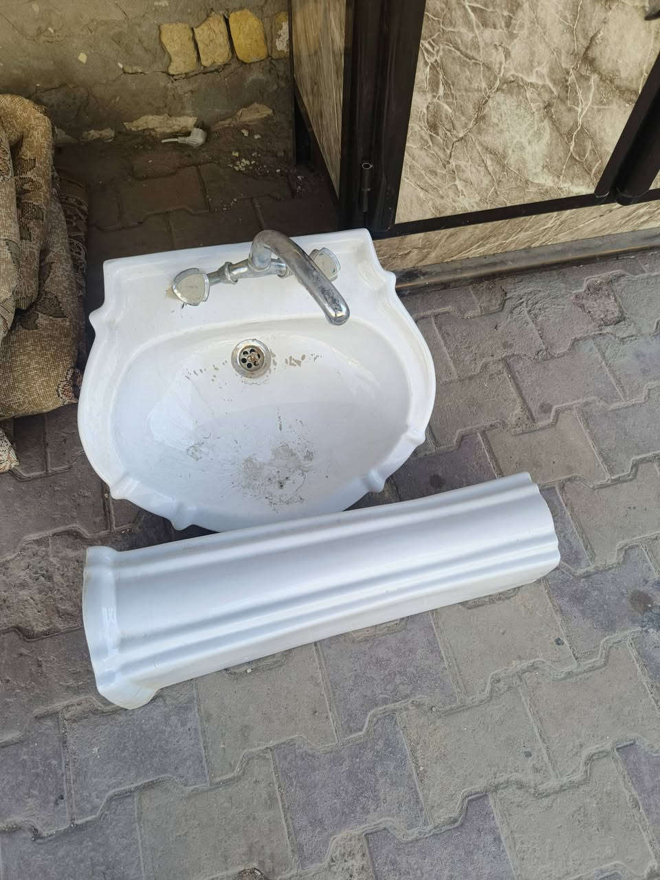 البيع كل حاجه وسعره الحاجه إلي اتعجبك أخذ إله سيلفي واد خلي خاص لستفسار عله خاص أو اتصال (***********)
