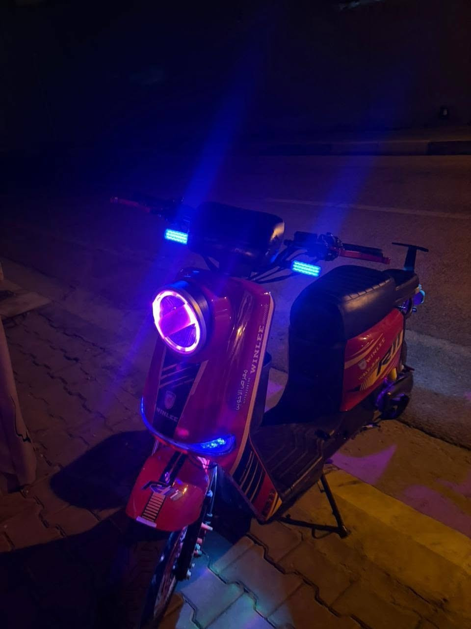 R11 2026 
دراجة استخدام نظيف كلشي شغال بيها 
 بطاريات جدد قبل أسبوعين تبدلن
 تزويد
 عقل رياضي 
يدات بريك تقسيم 
واقية طين كاربون 
السعر 500 وبيها مجال قليل 
للتواصل ***********
