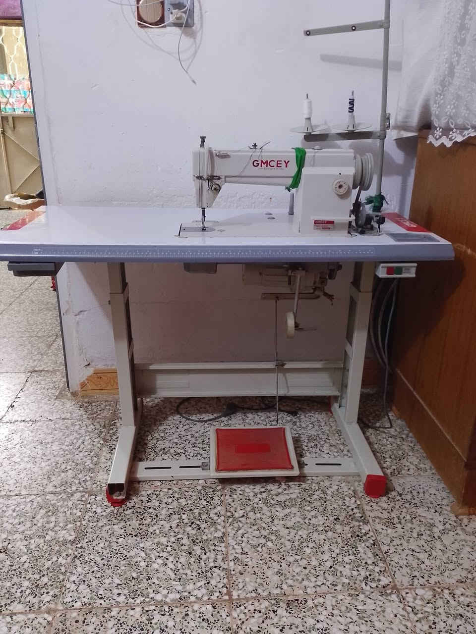 السلام عليكم مكينه جميس صناعي مواصفات كاملة السعر ٣٥٠ بيه همجال
***********
