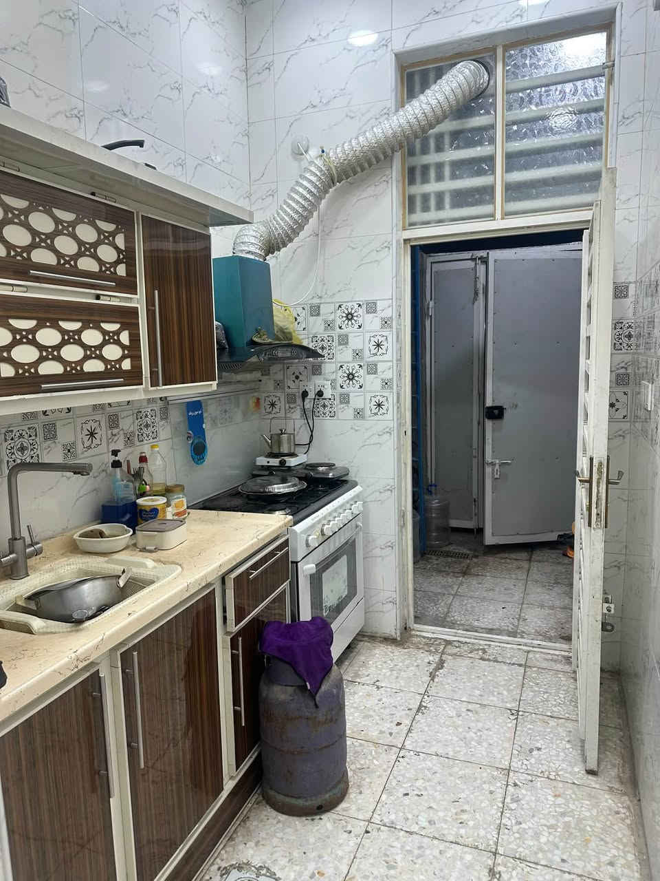 ‏يا الله دار للبيع طابو صرف نجف حي ميسان

‏قطاع 35.  المساحة 50 متر طابقين  صب كون كريك

‏بناء جنائ    طابق الأول.     

‏استقبال.    صالة       مطبخ      صحيات

‏الطابق الثاني   غرفة    ￼ صالة  السعر   73   مليون وبي مجال
""""""""""""""""""""""""""""""""""""""""""""""""""

              ‏مكتب أبو حوراء الحسناوي للعقار

‏الاتصال. ***********. و. ***********

‏عنوان المكتب نجف حي ميسان شارع الكيات مقابل السوق الأخير

                   ‏بإدارة أبو حوراء الحسناوي
