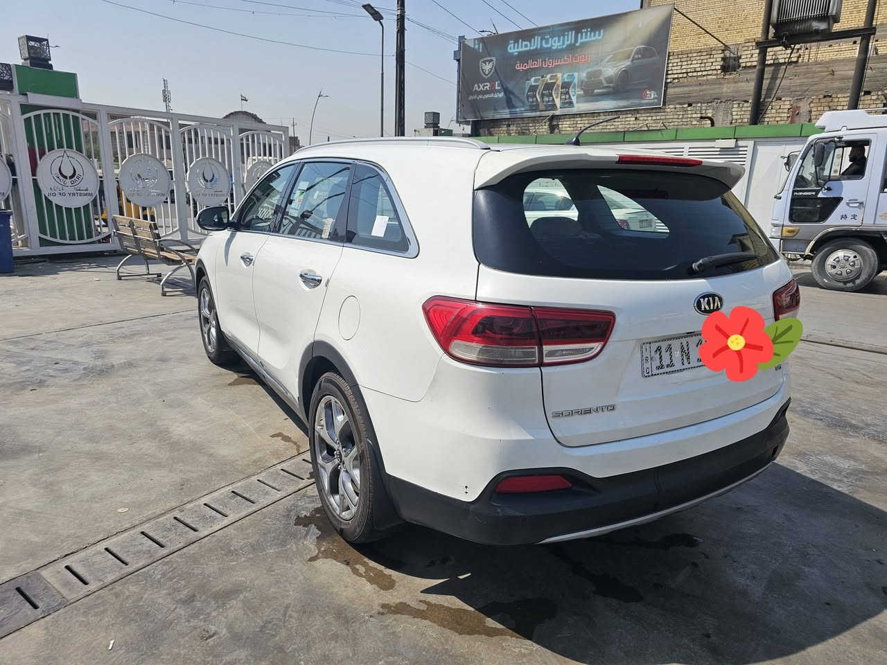 خليجي ٦ سلندر مكفول موديل ٢٠١٧ ماشية ١٣٢ الف بانوراما حساسات ليد نهاري صندوق كهرباء اضوية ترحيب ...الخ مواصفات كثيرة بيها فقط بارد شبر باب خلفي مسوي ادامة قبل شهر كله اصلي موبس ... المكان بغداد البلديات السعر ١٩٢ ورقة 
***********
