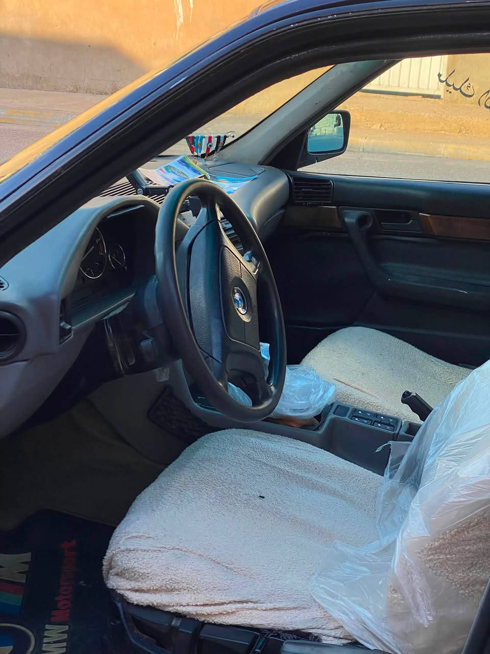 سڵاو بەرەكەتی خواتان لێبێ BMW بۆ فرۆشتن مۆدێل 1993 مەكینە525كەپس دیجیتاڵ سەیارەكە تابڵێی جوانو بێ مەسرەفە لەقوەت بێزارە 1 ڕۆژە دیسك و كلاجم گۆڕیوە سەیارەكە بێ مەسرەف ئاڕمی هەولێرە سەیارەكە بەڵام من بە علوج ئەیفرۆشم بەشەرتی ئەوەی ماڵی كەس نەبێو پارەی كەسی لەسەر نەبێ سعری 25 مەجالێك برایانە موشتەری نیت سەرم مەیەشێنە لەگەڵ ڕێزم ***********
