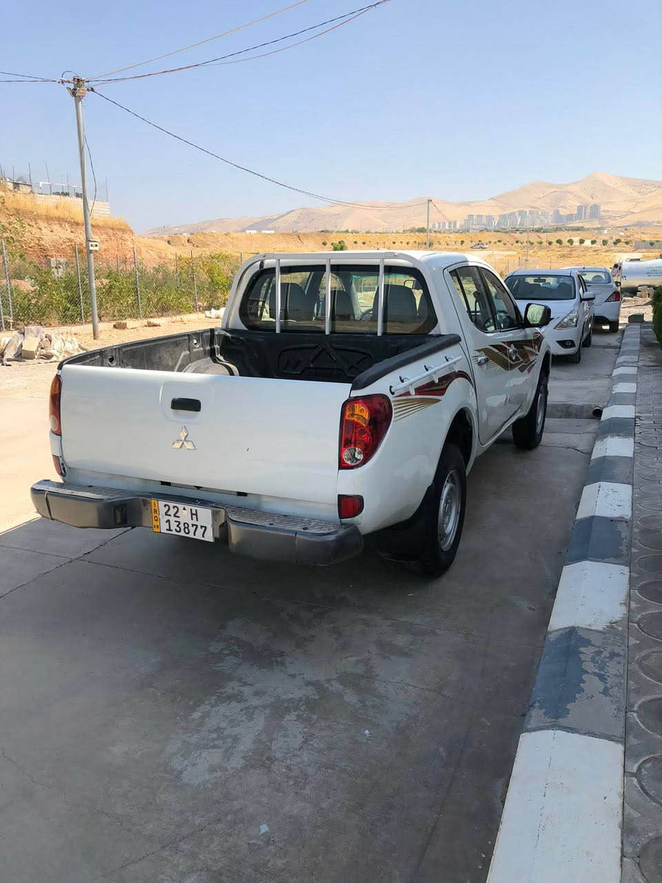 مستةر بوشي ٢٠١٣ مانگي٣ گاز بيلاد گيرومةكينةو كارةباي هةموي بةشةرت تايةو ويلي تازةية لوكة جركةي تيانية دةبل ئةكسلة بوياخ تةنكة لةسةر ساقي كامل بوياخة سةيارةكة زور جوانة وةك لةرةسمةكة ديارة سةنةوي تا ٢٠٣١ تازةية سعري ١٢٠ گةلا ژ.م *********** كالار, السليمانية
