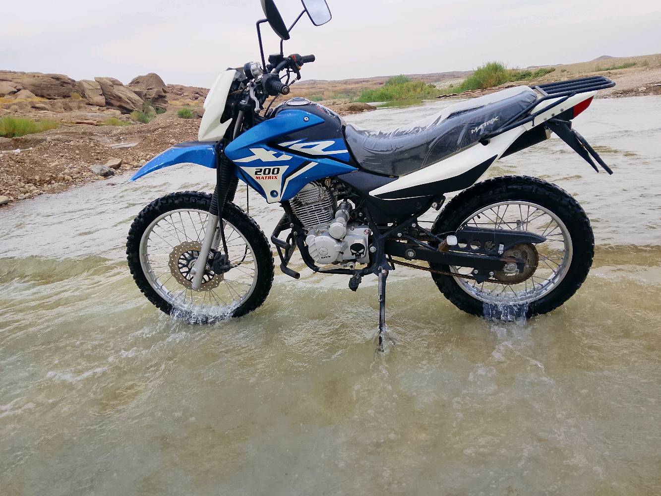 قفاز • ٢٠٠ • ٢٠٢١