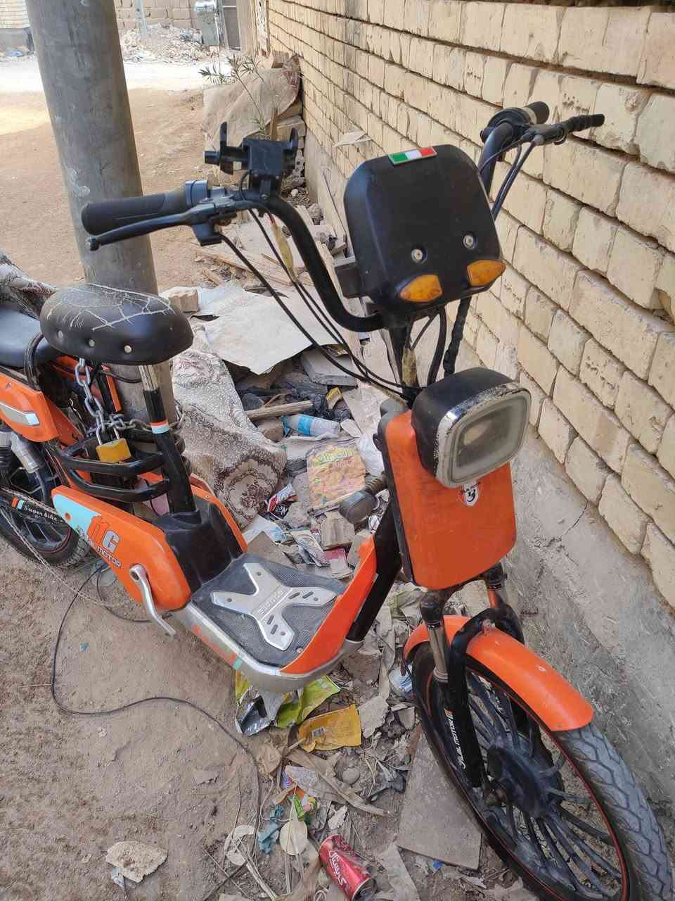 بايسكل شحن شركه بلال حجم 24 شغال مابي نقص 4 بطاريات نضيفات كلش مكان كنطره السلام سعر275 وبي حق جيه ***********
