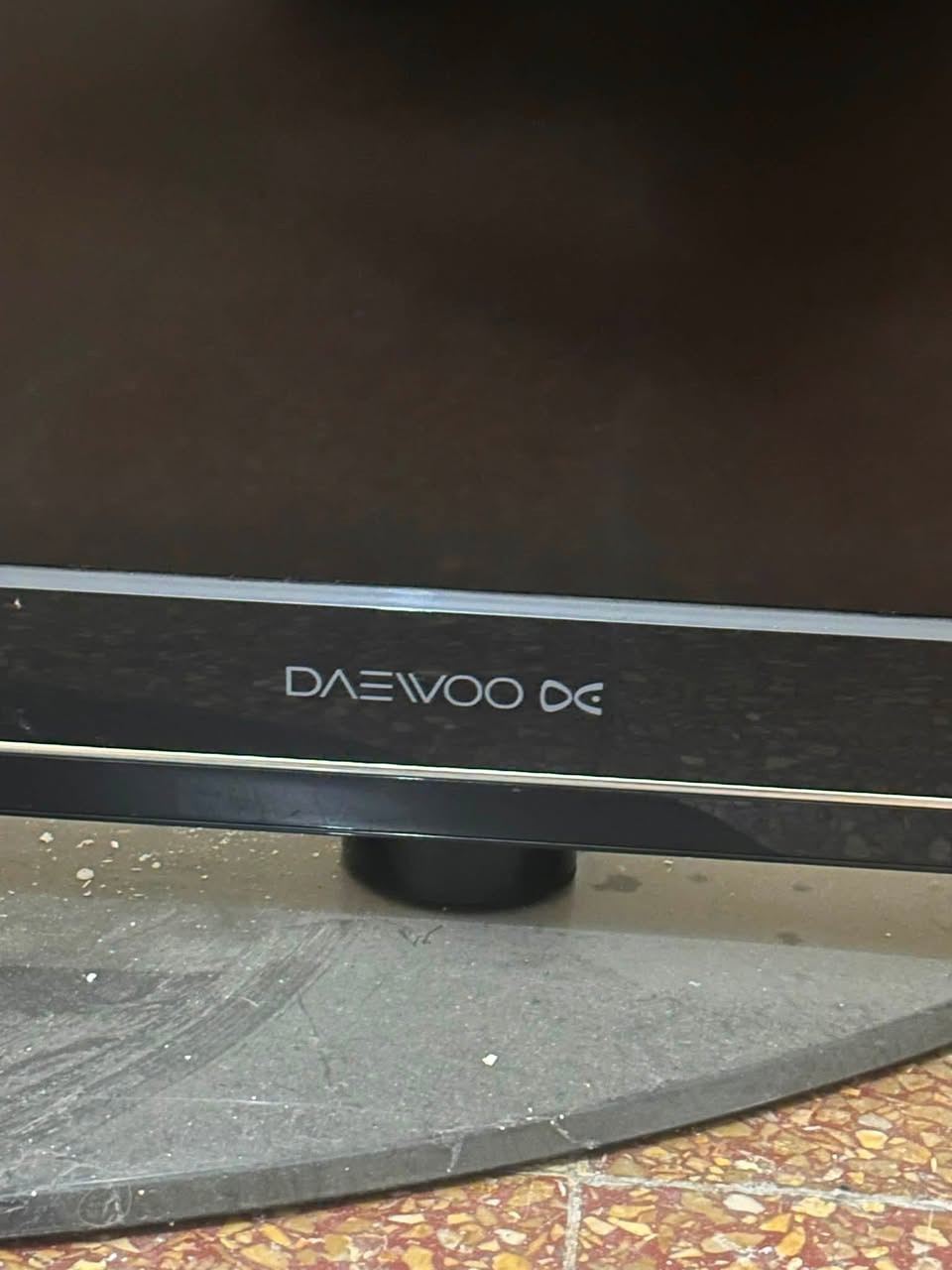 tv 
شركة DAEOOD 
 حجم ٥٥ للبيح 
***********
واتس اب
٥٥ الف قفل
