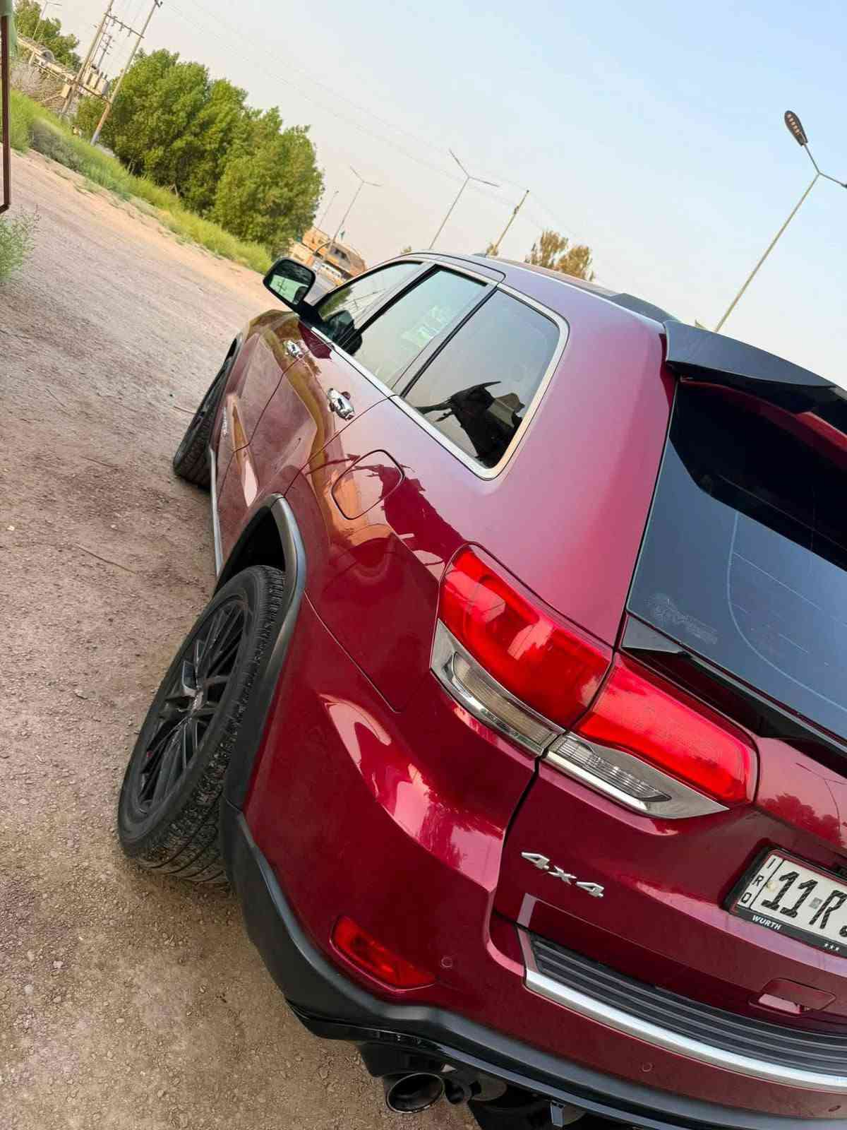 جيب خليجي موديل 14 لمتد فول للأخير حادثها جاملغ وبنيد وبيهة شويه بالجاملغ الثاني بدون دواخل رقم بغداد معروضة 165 اوبيهة مجال مكانها كربلاء طويريج ***********

