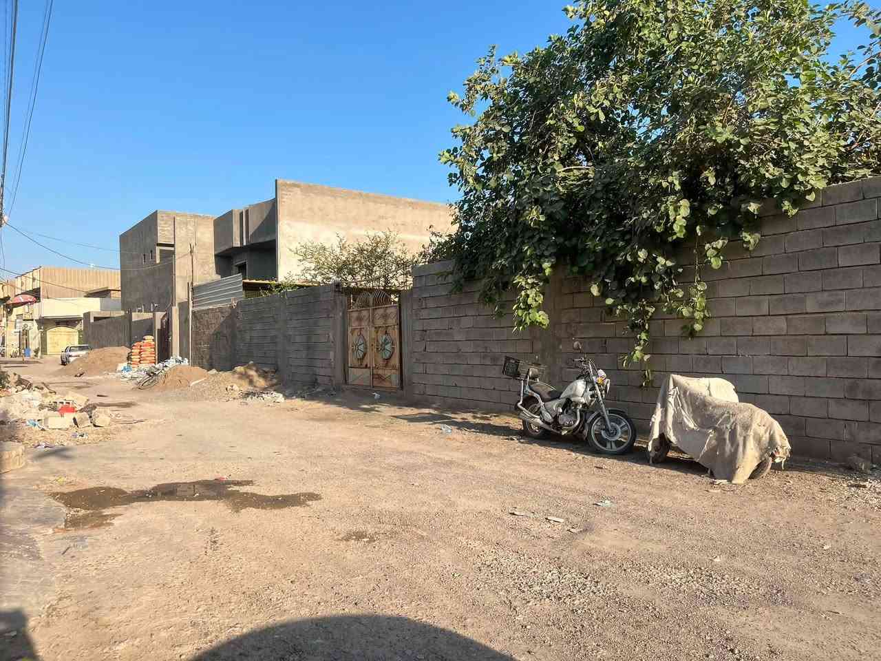 للبيع قطعه ارض حجة (  طابو ) 

المساحه ٢٨٩ متر 

الواجهه ١٥ متر 

السعر ٨٥ مليون وبيه مجال 

الموقع - على شارعين - من جهه باب الخان -خلف مدرسة غطفان الابتدائية - من جهه مرطبات بهاء - داخل فرع عريض ٧ متر 

للاستفسار اتصل *********** - ***********
