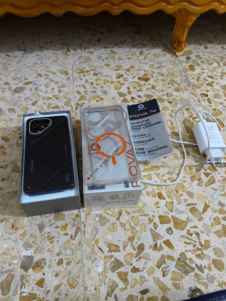 تكنو بوفا 7 ال 5 فجي
الذاكرة 256
دبل شريحه
موبيل كامل مواصفات
ما صار 3 ايام من أخذته 
السعر 375 وبي مجال
التواصل ***********
