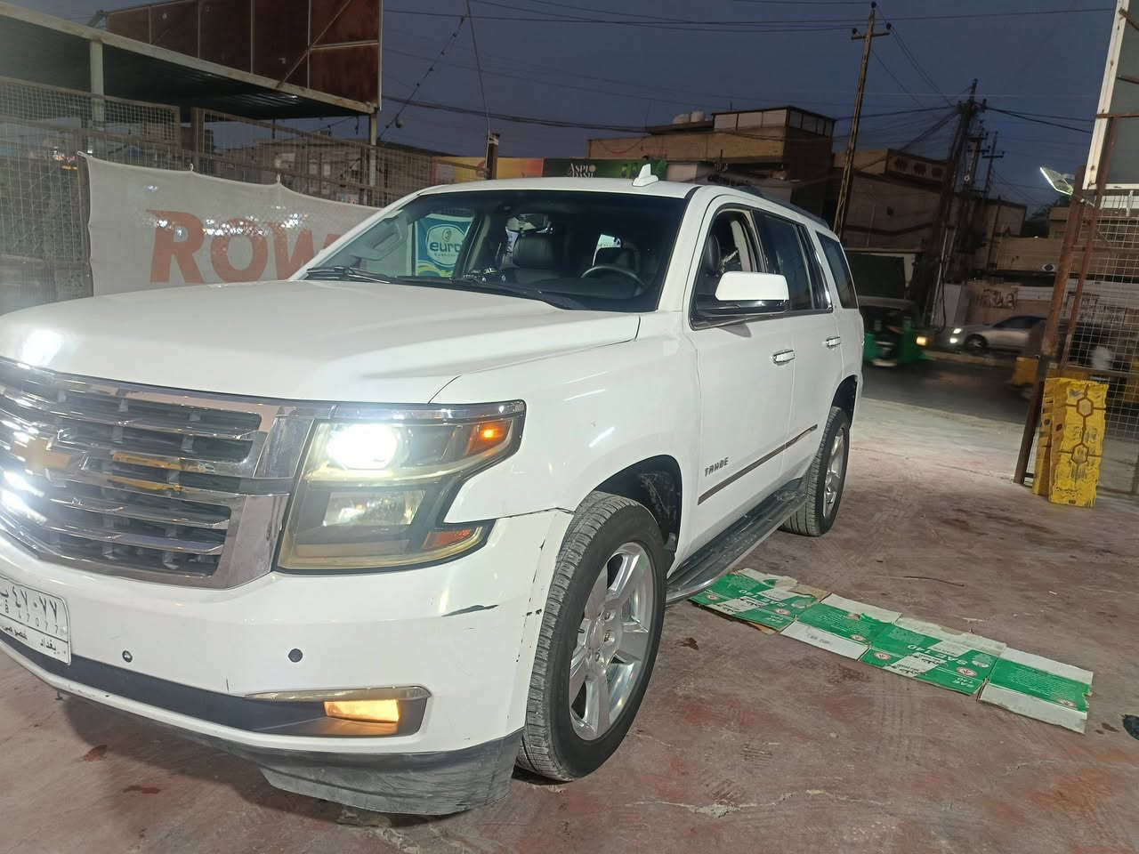 تاهو بوليسي وارد امركي موديل 2019 ماشي 110الف كيلو متر باسمي رقم بغداد مكان سياره الشعب السعر30الف دولار الاتصال على الرقم ***********
