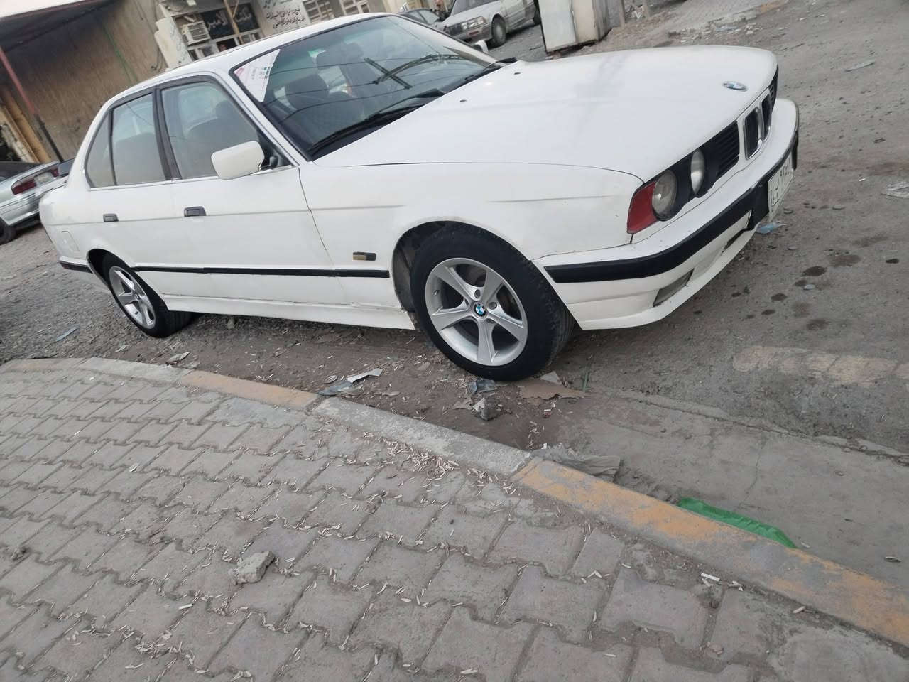 بيئم
1991 تبريد 
رقم بغداد شرط التحويل
كير محرك بلاد جدد بالشرط 
كير اوتوماتيك بالشرط
تخم تاير ويل كب
صدر جديد
كهربائيات كله شغاله
سياره جاهزه خير من الله
السعر 48 بيها مجال
*********** ديالى_جلولاء
