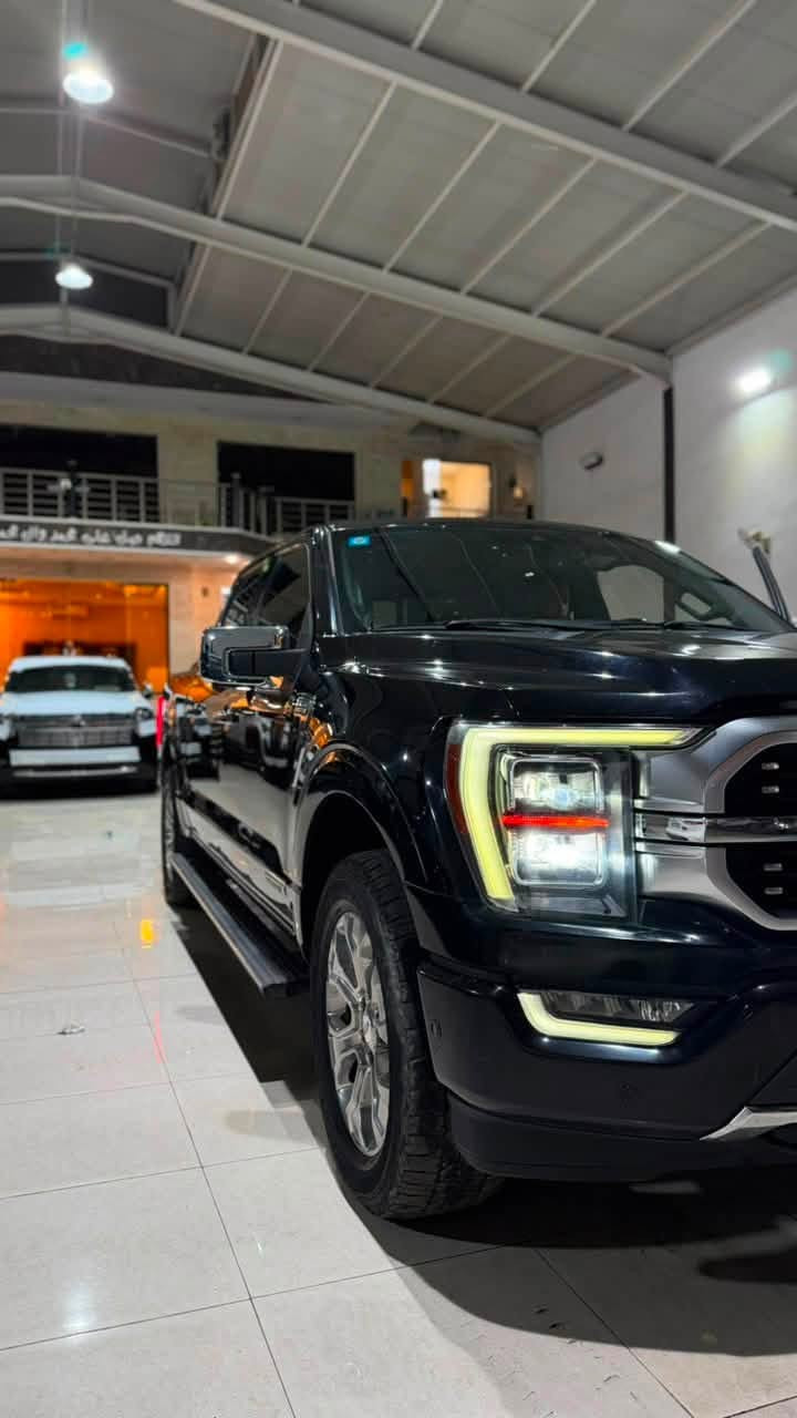 السلام عليكم 

ford f150 platinum 

فورد F150  موديل 2021بلاتنيوم 1/1 اعلى فئة فووووول 

رقم بغداد تحويل ثاني يوم

الضرر  تخربب موضج بالمنشور

بدي قصير المرغوب ✅✅

((((تخريب بجم مكفول ))) 

ملاحضة السيارة بلاتنيوم اعلى مواصفات ال f150

المواصفات 1/1

بانوراما فتحة سقف 

5 كامرات 360 درجة

رادار امامي + جوانب + خلفي

بصمة ابواب + تشغيل + صندوق

كشنات جلد + كهرباء + ميموري خزن

كشنات تدفئة + تبريد ستيرن تدفئة

لايتات زينون دواره ويه فرة الستيرن

كير قلاب 10 نمر 

شاشة دجتال

حساسات امامي خلفي

ويل بلاتنيوم حجم 20 بلادي

فور ويل + مخارج كهرباء داخل وخارج

محرك 6/3.5T  هايبرد المرغوب

نضام تحديد المسار

السيارة جديدة جدا واحلى من الصور واي نقص مابيها من كل النواحي السياره كلين بدون حادث تخريب فقط
رقم ***********
السعر 32 الف وبيها مجال بسيط
