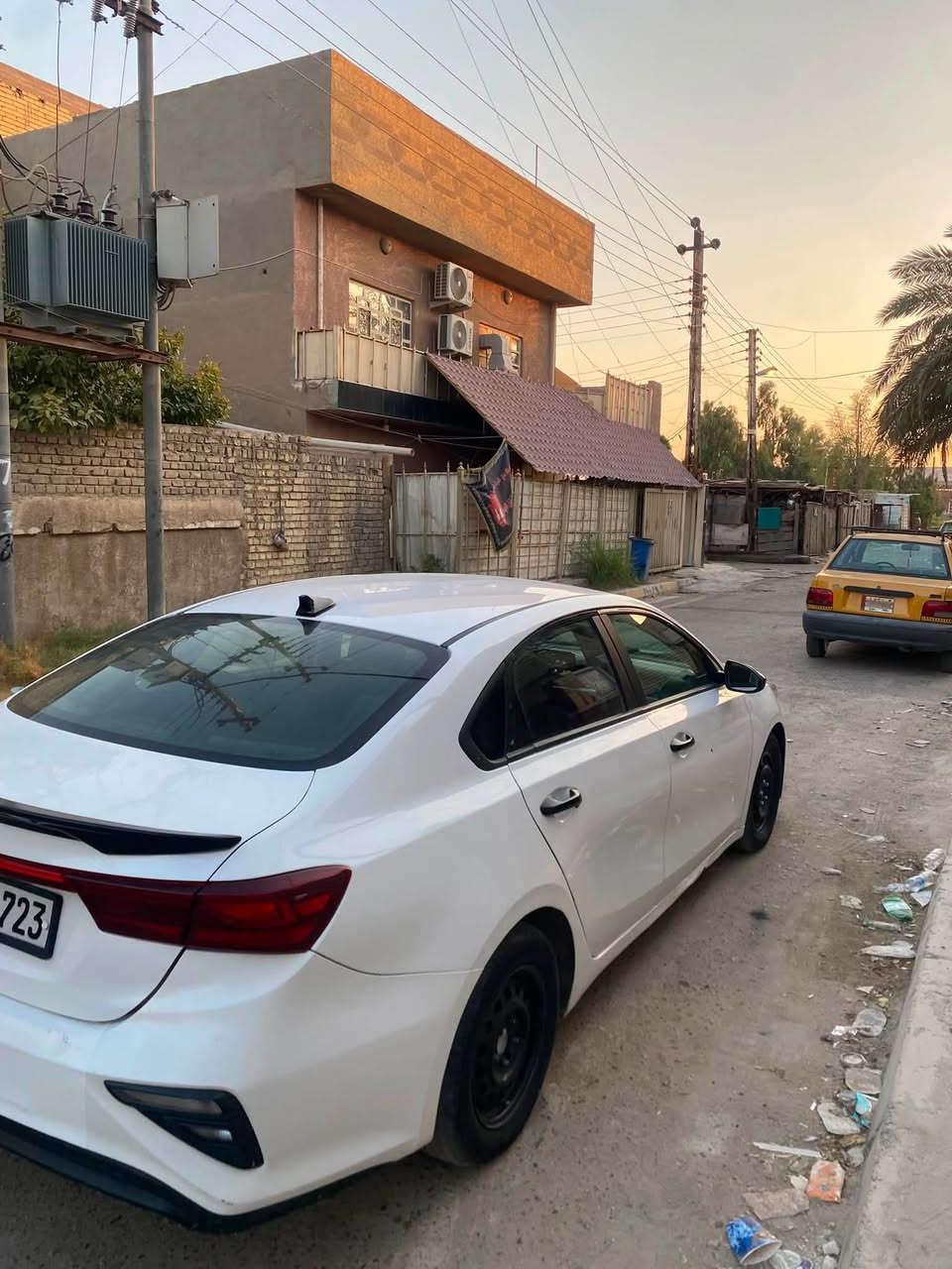 فورتي موديل 2019  بيها 3 قطع صبغ بدون دواخل كير مكينه كفاله كير اي تي.  مكينه ٢٠٠٠ دوش جاهزه الاخر شي رقم اربيل باسمي السعر 108 عنوان بغداد الكرخ للاستفسار***********

