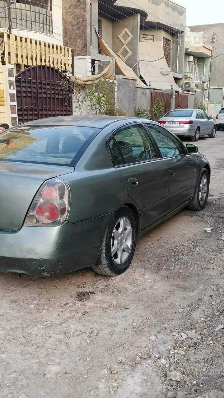 سلام عليكم نيسان اليتما 2006
سياره جاهزه مكينه كير خير من الله 
تخم تاير جديد رقم بغداد انكليزي بسمي 
مصبوغه عام 
السعر 55 وبيه مجال 
الرقم ***********
 ما متواجد عله الخاص
