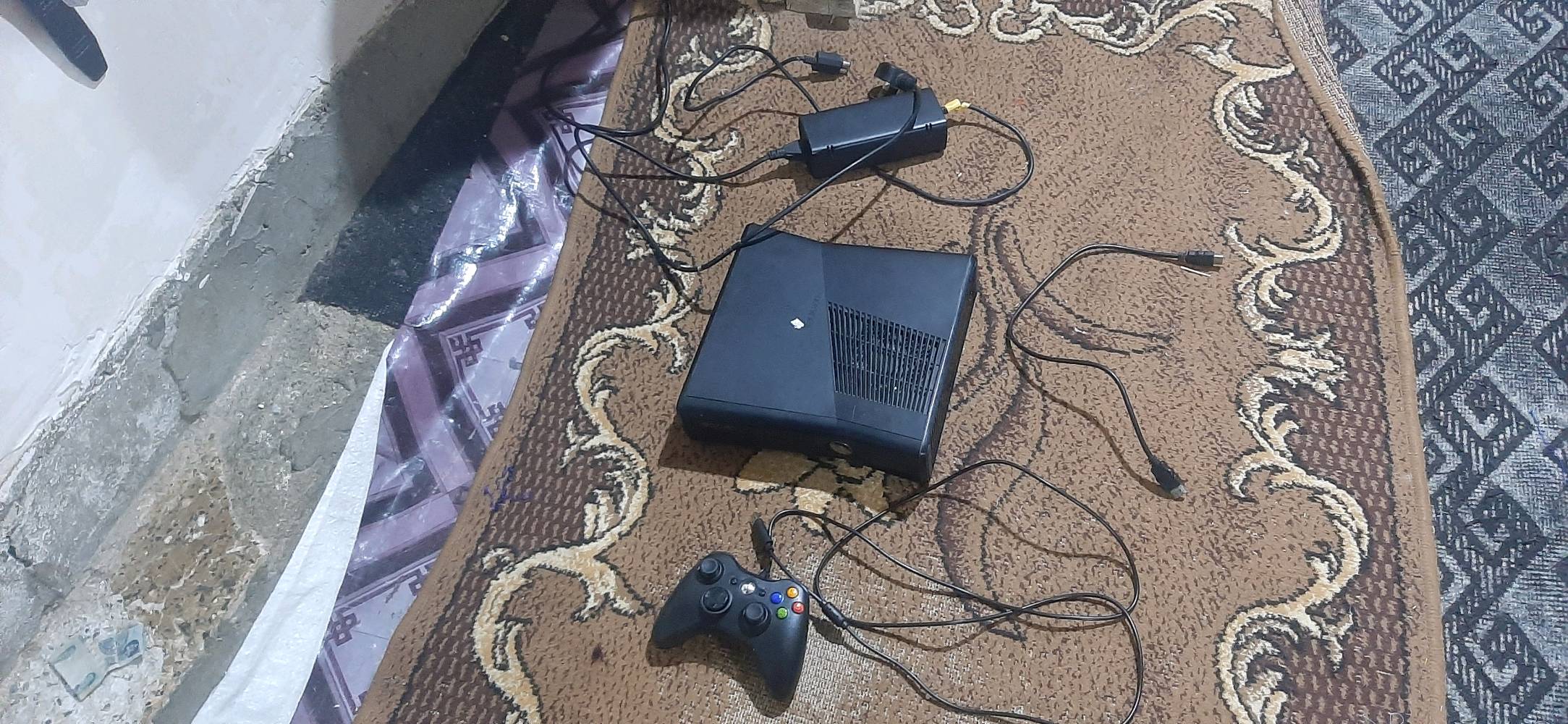 للبيع Xbox 360 مهكر (RGH) بحالة ممتازة 🔥

​الملحقات: جوستيك واير أصلي + هارد مليء بأكثر من 150 لعبة قوية (GTA V, FIFA, Forza, وغيرها). 

​ملاحظة: قارئ الأقراص عاطل، لكن الجهاز مهكر والألعاب مشغلة من الهارد مباشرة ولا تحتاج أقراص نهائياً. 

​السعر: 115 ألف (نهائي / أو مع مجال رمزي جداً). 

​المكان: البصرة - الفاو (يوجد توصيل لكل العراق). 

​للإستفسار: مراسلة الخاص 📥 

سلة الخاص 📥