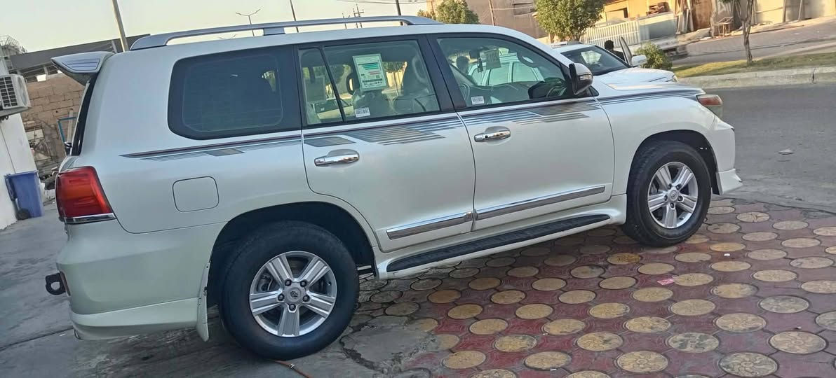 للبيع لاندكروز  بريم فول مواصفات ماشيه ٢١٠سياره جديده بسمي تحويل مباشر السعر٣٢٠$ السونار مع الصور مكان الفلوجه ***********

