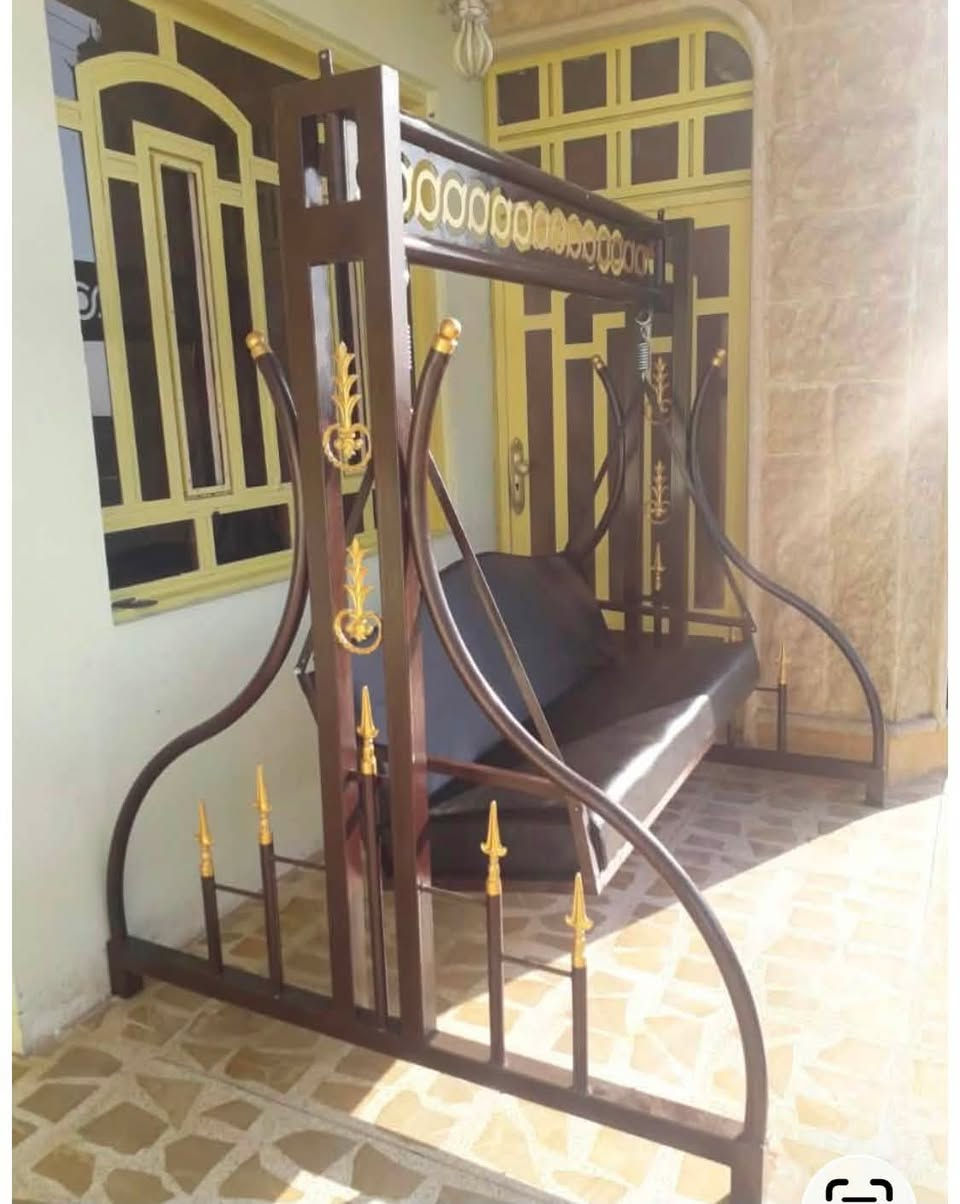 مرجوحة • للبيع • بغديدا