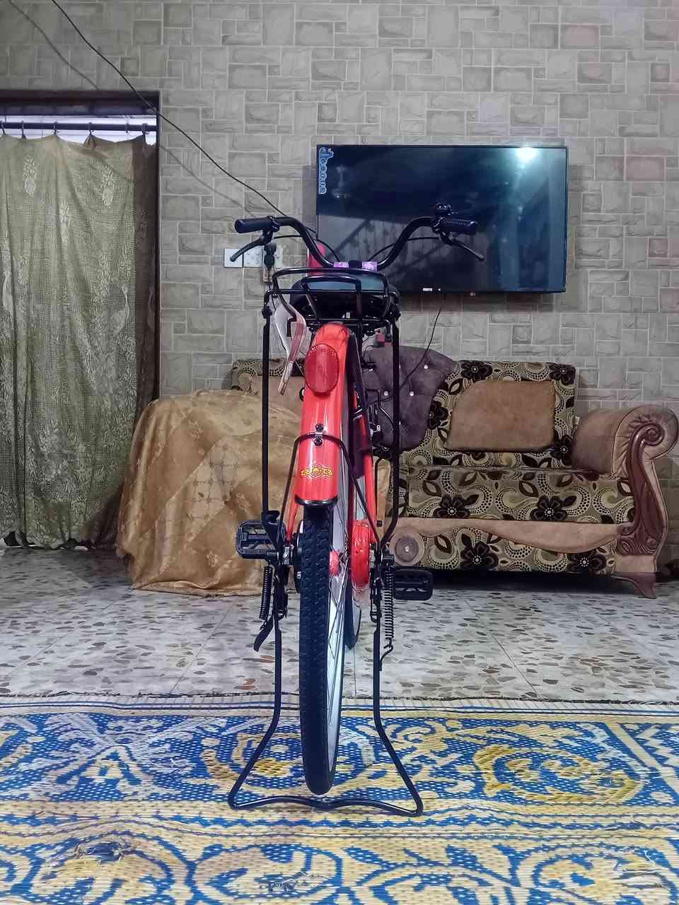السلام عليكم بايسكل للبيع نظيف للإستفسار مراسله خاص ***********
