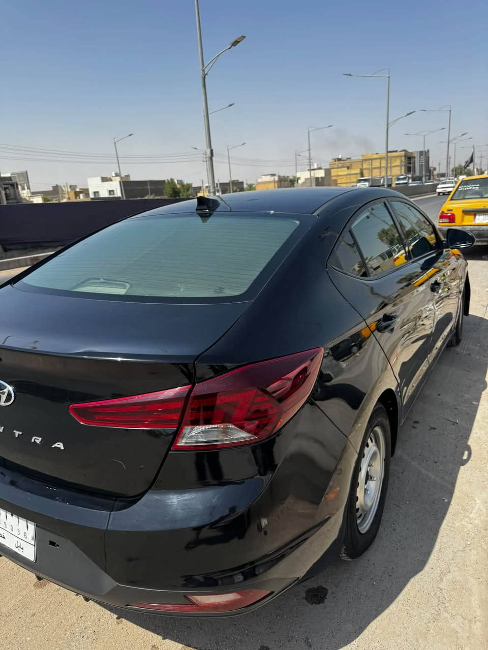 النترا 19 وارد امريكي حادث جاملغ وبنيد سياره بدون ايرباك بيها صبغ  بالدوسه هنا صار عندي السياره جديده وخير من الله كير ومكينه كفاله السياره فول بصمه رادار تحديد مسار وبعد هواي موصفات السياره واحد عشره اصير حره السعر 120 وبها مجال بسيط *********** 
مكينه دوش 2000
الكير اي تي 
للبيع والمراوس .
