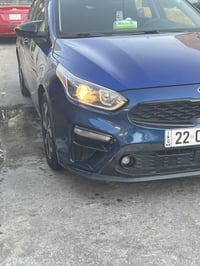 فورتي موديل 2021السياره اي نقص مابيه السياره جديده الحادث بس جاملغ اما...