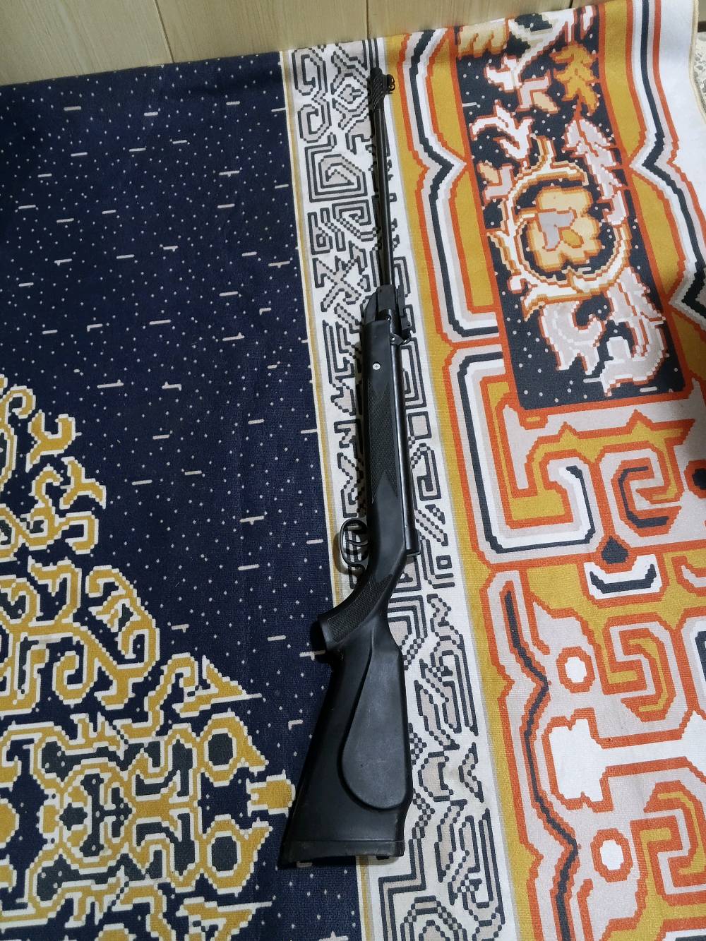 السلام عليكم كسريه هوائيه نضيفه مستخدم قليل للبيع السعر 95 وبيه مجال ميسان العماره ***********