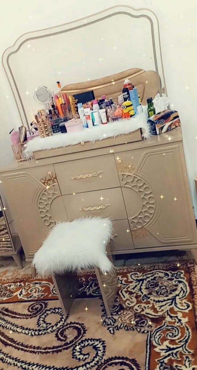 للبيع بسعر مناسب جدا مكاني نجف 0780890311
