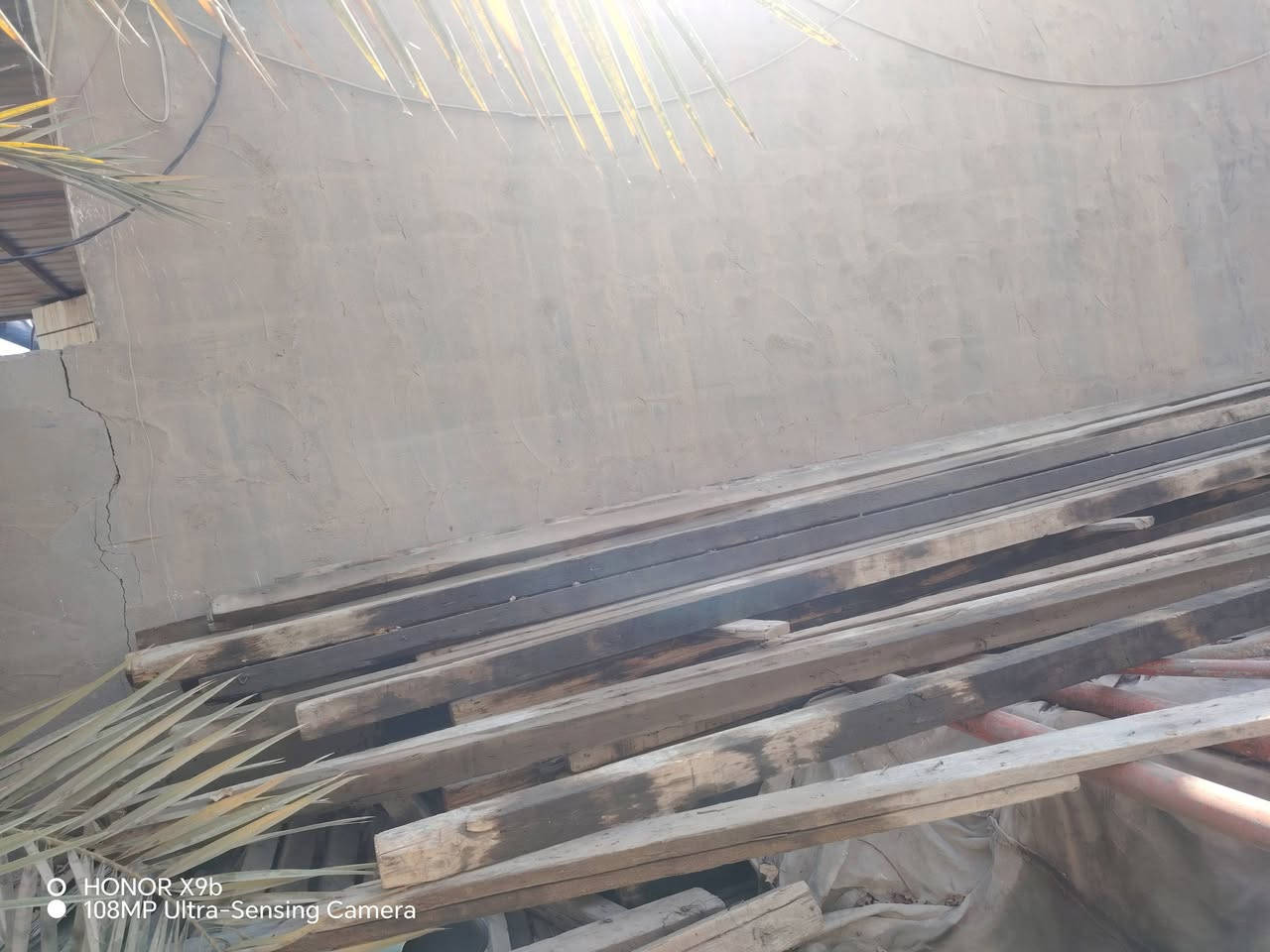 سير ٣في٣ طول ٣ و٤ متر تارس.. و٢في ٤ طول ٣و٤ متر خشب روسي نضيف وموجود بقار كل القياسات ومقاصير ولوح ٣ متر بابل مسيب ***********
